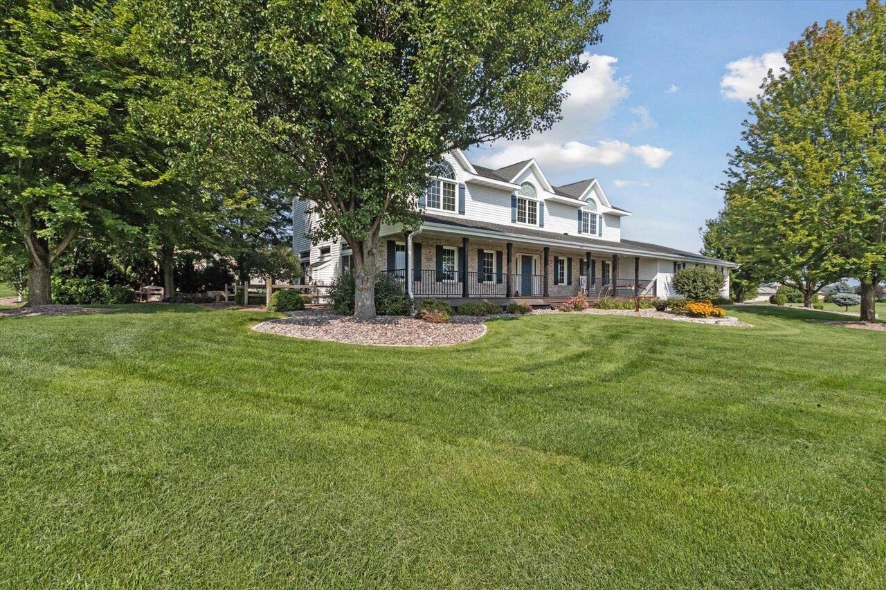 Property Photo:  5809 North Waterman Drive  WI 53563 