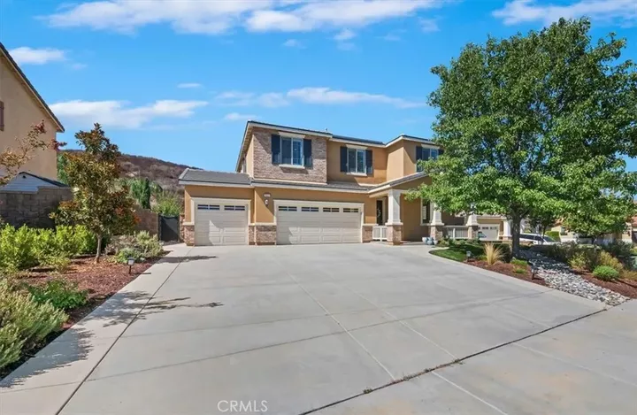 Property Photo:  30829 Oak Knoll Dr.  CA 92584 