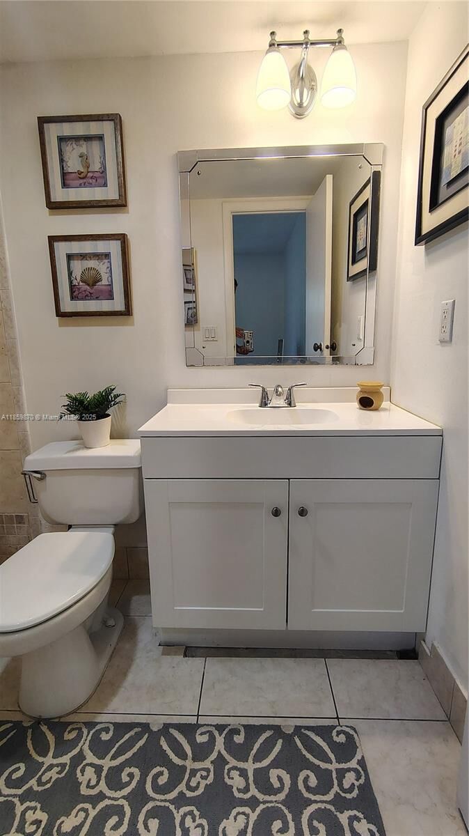 Property Photo:  6260 S Falls Cir Dr 312  FL 33319 