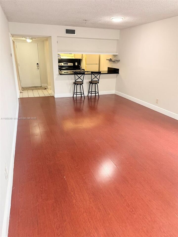 Property Photo:  8160 Geneva Ct 205  FL 33166 