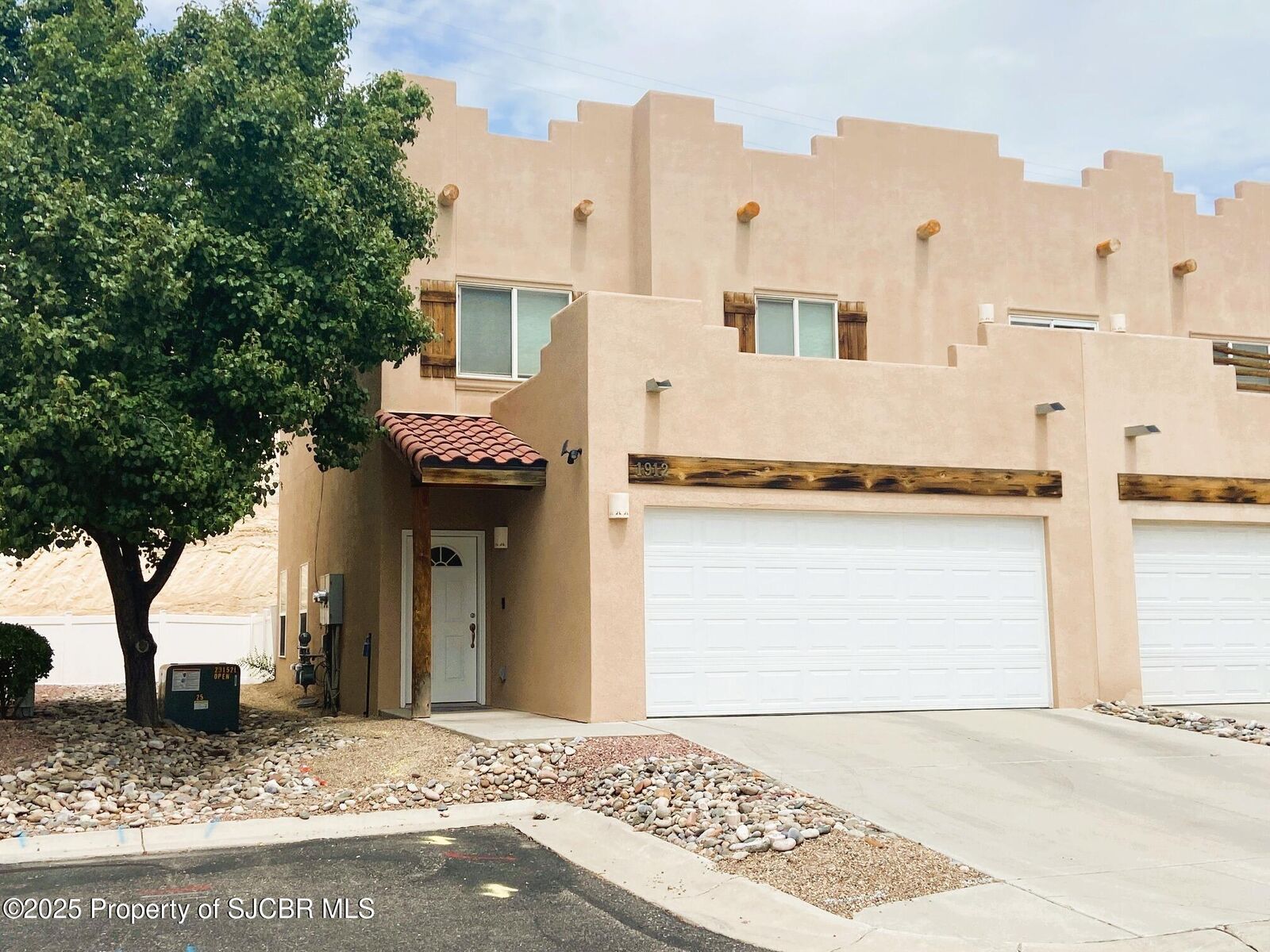 Property Photo:  1912 Hollyhock Circle  NM 87401 