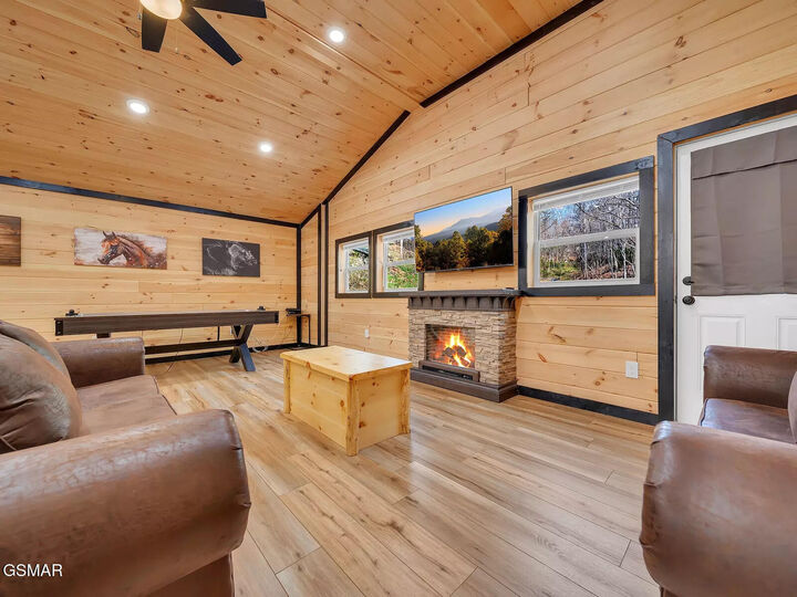 Property Photo: 615 Lethco Way TN 37863