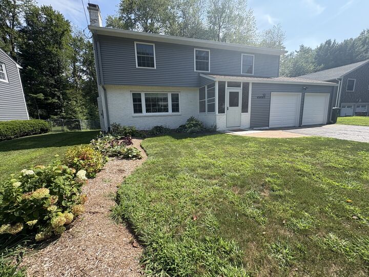 Property Photo:  59 Richmond Lane  CT 06117 