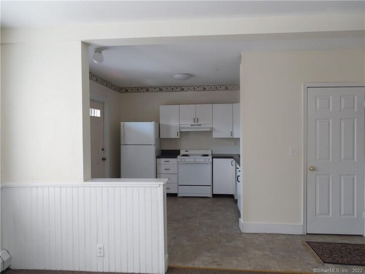 Property Photo:  171 West Street 1  CT 06483 