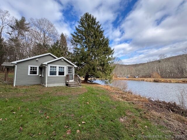 Property Photo:  76 West Redding Road C  CT 06810 