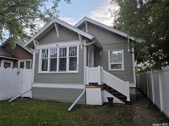 810 Cameron Street  Regina SK S4T 2S3 photo