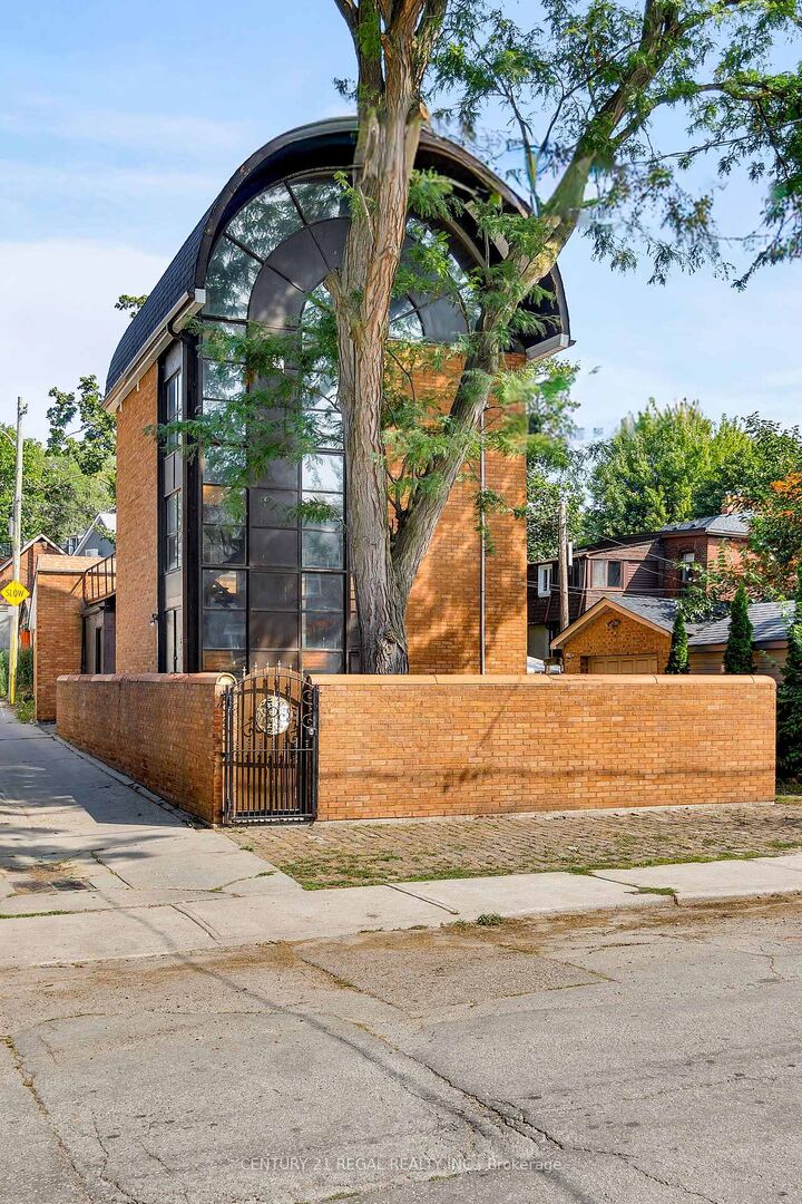 72 Abbott Avenue  Toronto ON M6P 1H6 photo