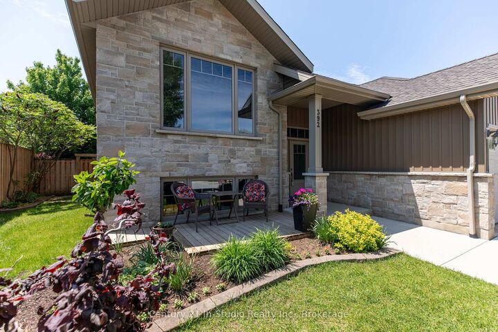 Property Photo: 392 Peirson Avenue ON N0H 2C1