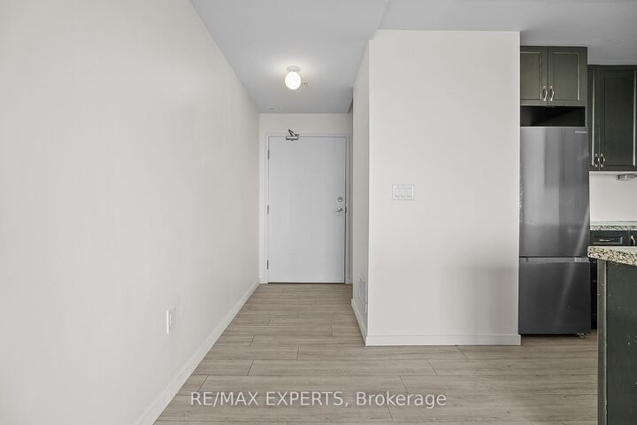 Property Photo:  1711 Pure Springs Boulevard 420  ON L1X 0C3 