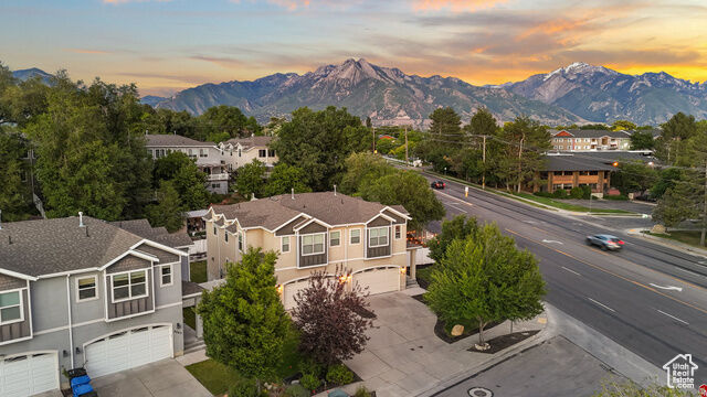 Property Photo: 4475 S Lochnivar Ct E UT 84107