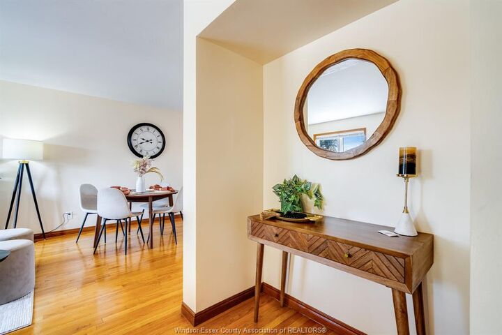 Property Photo:  2956 Alderbrook Drive  ON N8W 5H5 