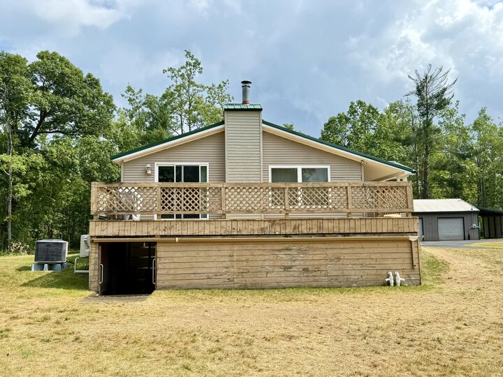 Property Photo: 1560 Arrowhead Trail MI 49735