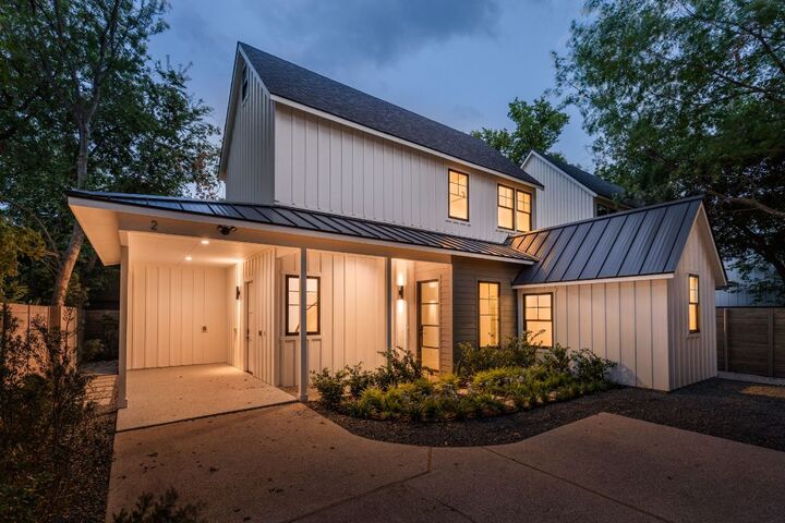 Property Photo: 2707 Stacy 2 TX 78704