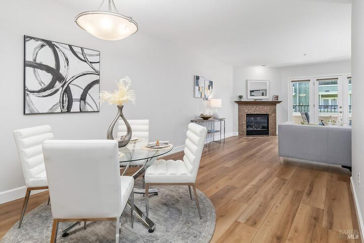 Property Photo:  852 Diablo Avenue 102  CA 94947 