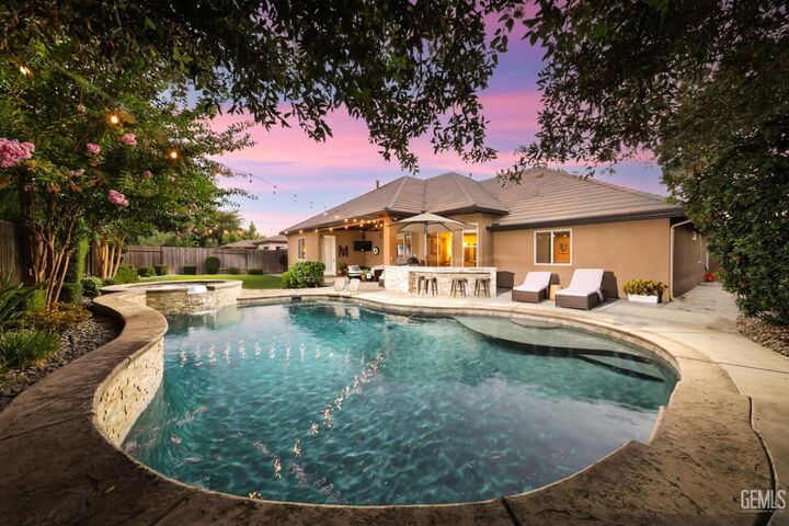 Property Photo: 6110 Ozark Mountain Drive CA 93314