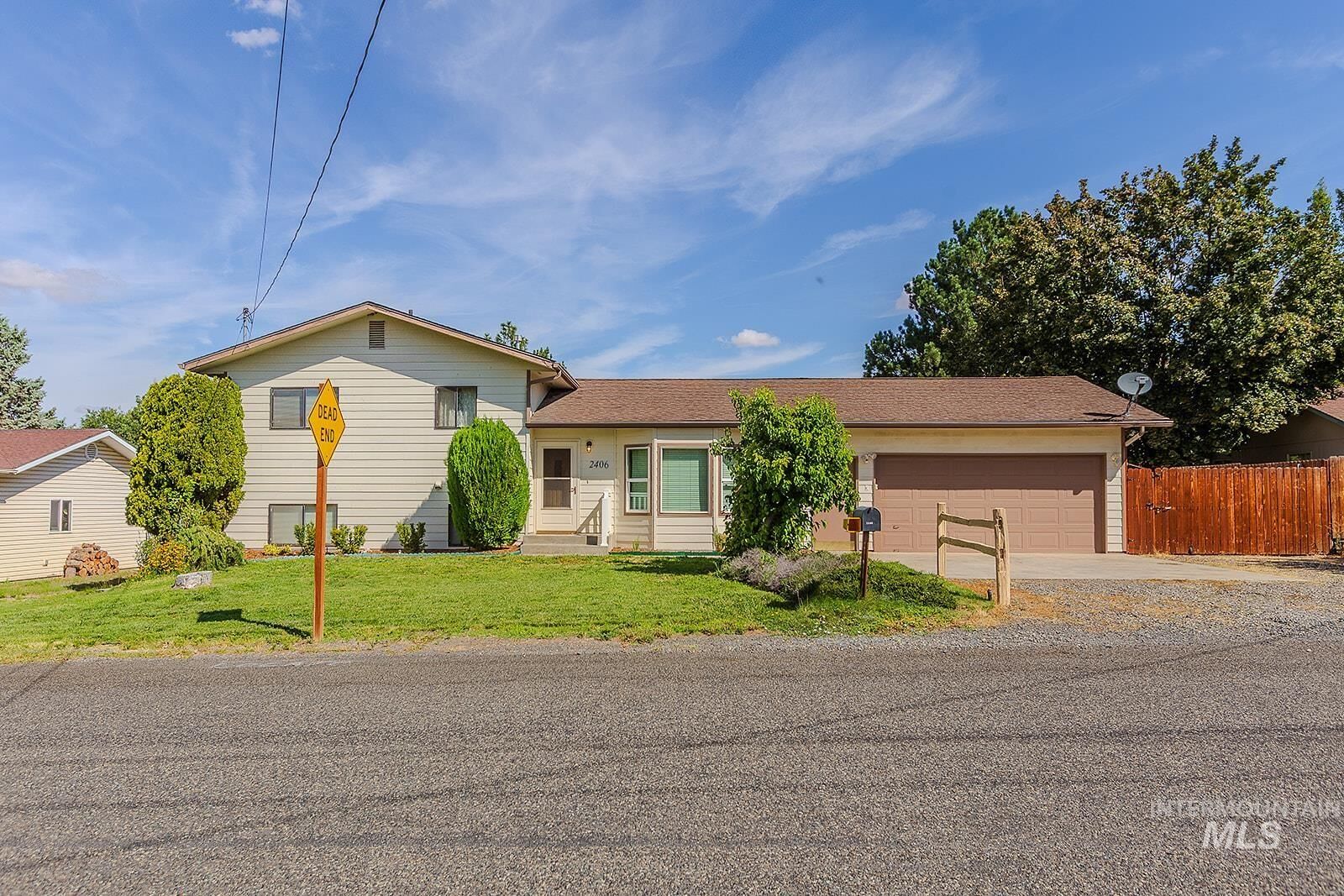 Property Photo:  2406 Linda Lane  WA 99403 