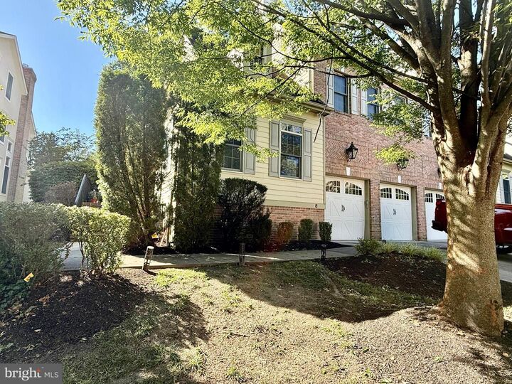 Property Photo: 8 Collins Mill Court NJ 08057