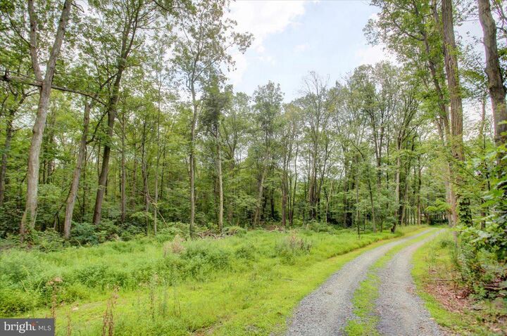 Property Photo: 855 Lincoln Highway PA 15559