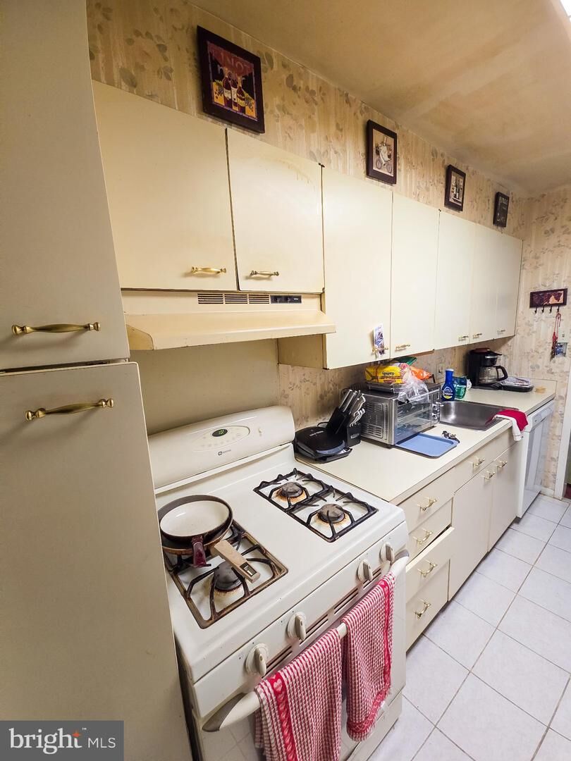 Property Photo:  3600 Conshohocken Avenue 00 1804  PA 19131 