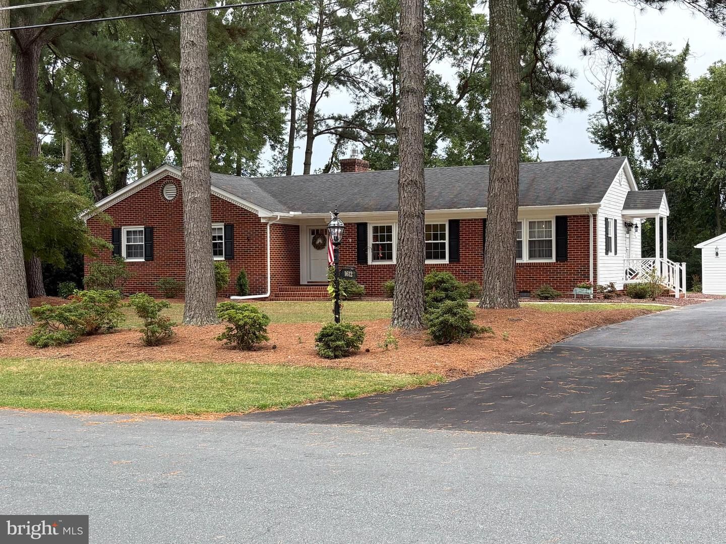 Property Photo: 1612 S Kaywood Drive MD 21804
