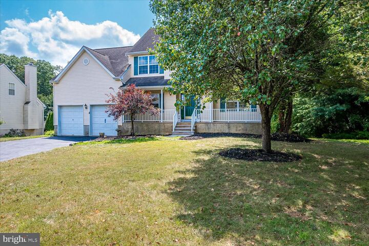 Property Photo:  19 Christinalynn Drive  NJ 08831 