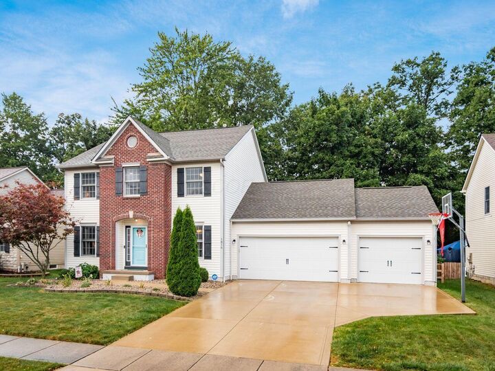 Property Photo: 1816 Deer Crossing Drive OH 43040