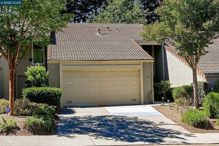 Property Photo:  407 Tampico  CA 94598 