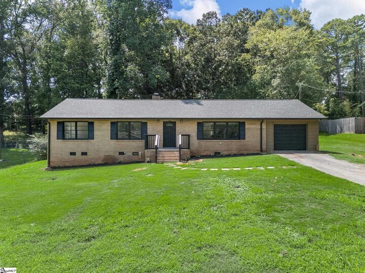 Property Photo:  124 Maulden Street  SC 29302 