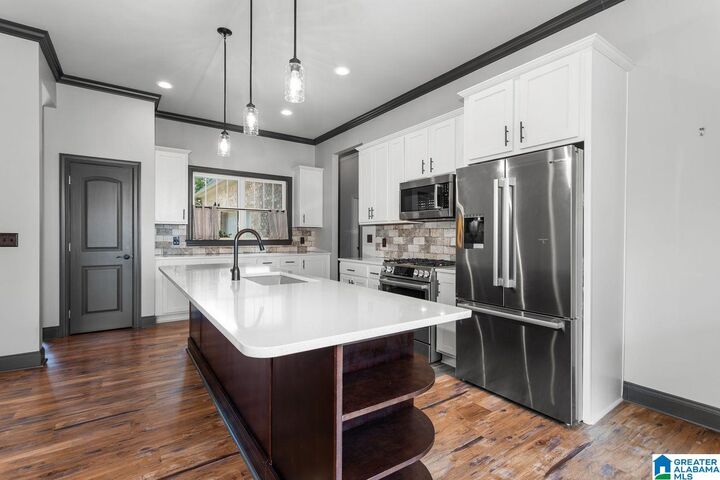 Property Photo: 215 Overlook Ridge AL 35096