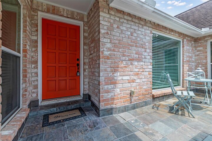 Property Photo: 1619 Fall Valley Drive TX 77077