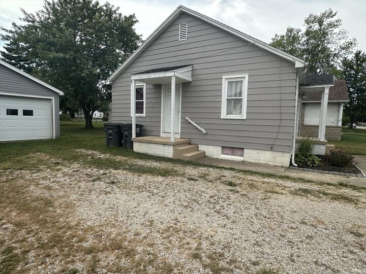 Property Photo: 1207 Saint George Road IN 47711