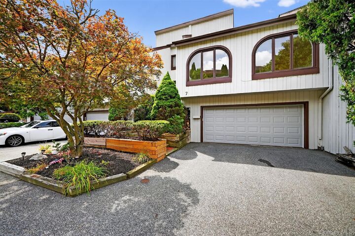 Property Photo: 7 Erie Court NY 10901
