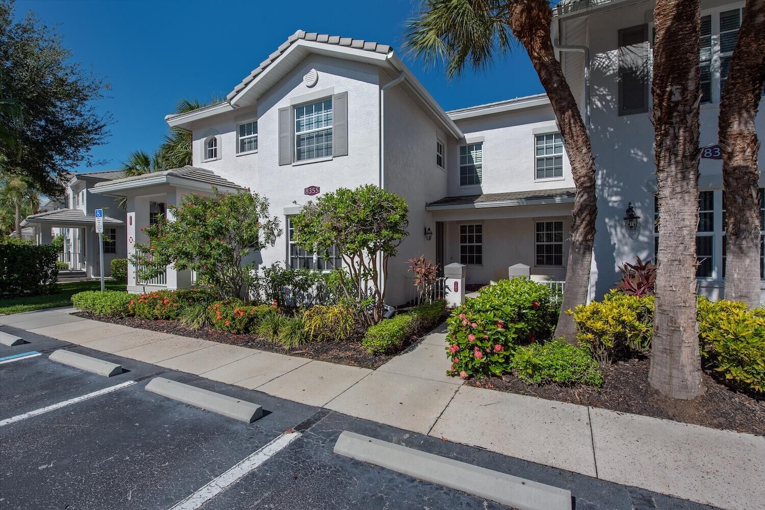 Property Photo: 8355 Whisper Trace Way 101 FL 34114
