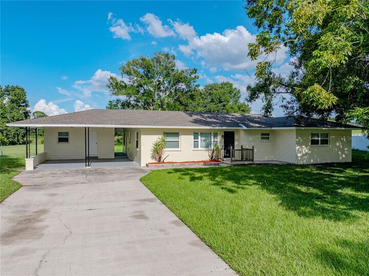 Property Photo: 1015 Sutton Road FL 33810