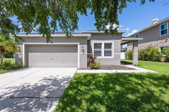 Property Photo: 5713 Hawkpark Boulevard FL 33547