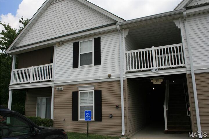 9748 Bexley Station Drive 12A  Affton MO 63123 photo