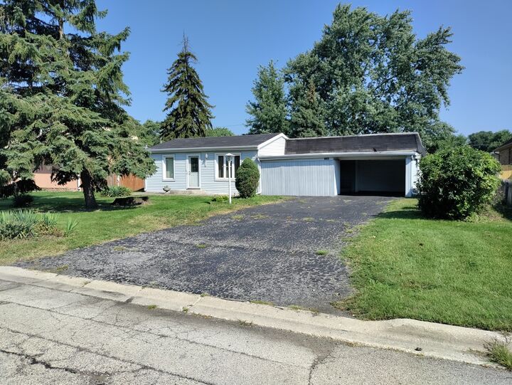Property Photo:  7744 W 81 Street  IL 60455 