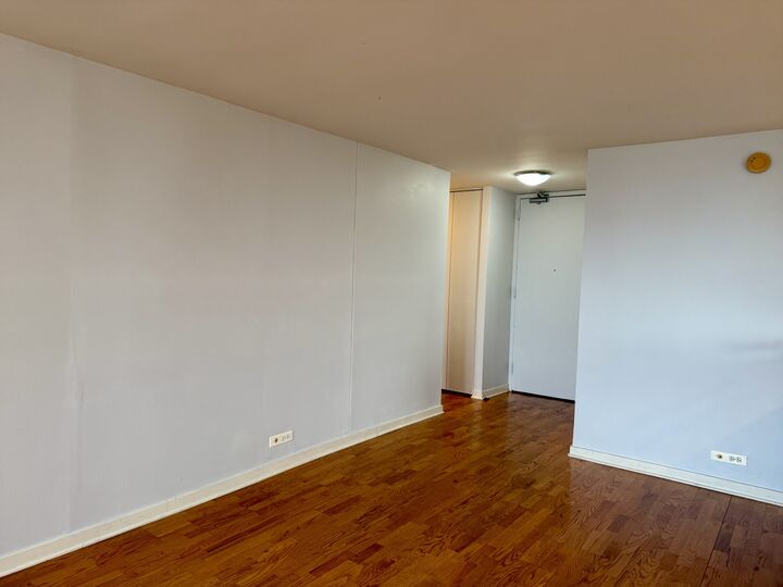 Property Photo:  655 W Irving Park Road 1708  IL 60613 