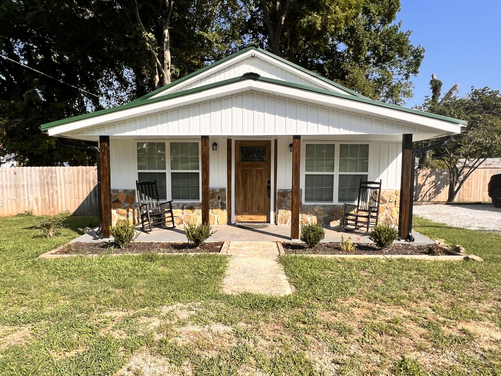 Property Photo:  502 E Market St  TN 37324 