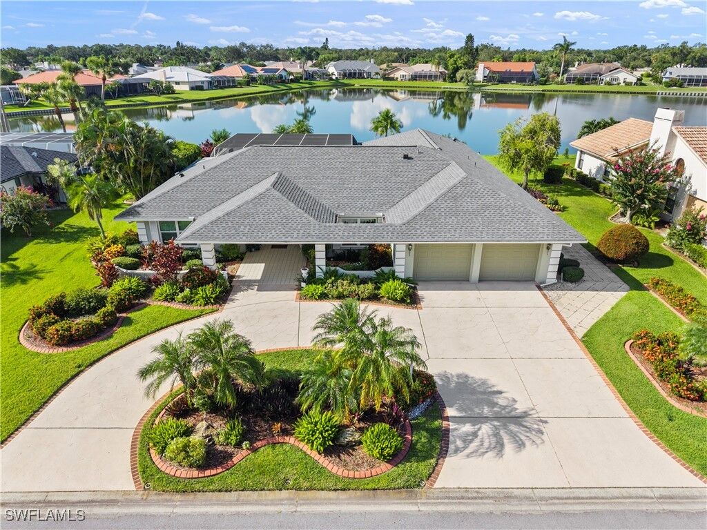 Property Photo:  5649 Country Lakes Drive  FL 34243 