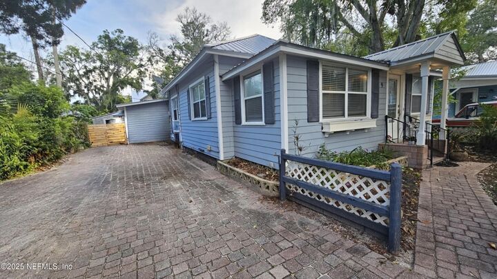 Property Photo: 9 East Lane FL 32084