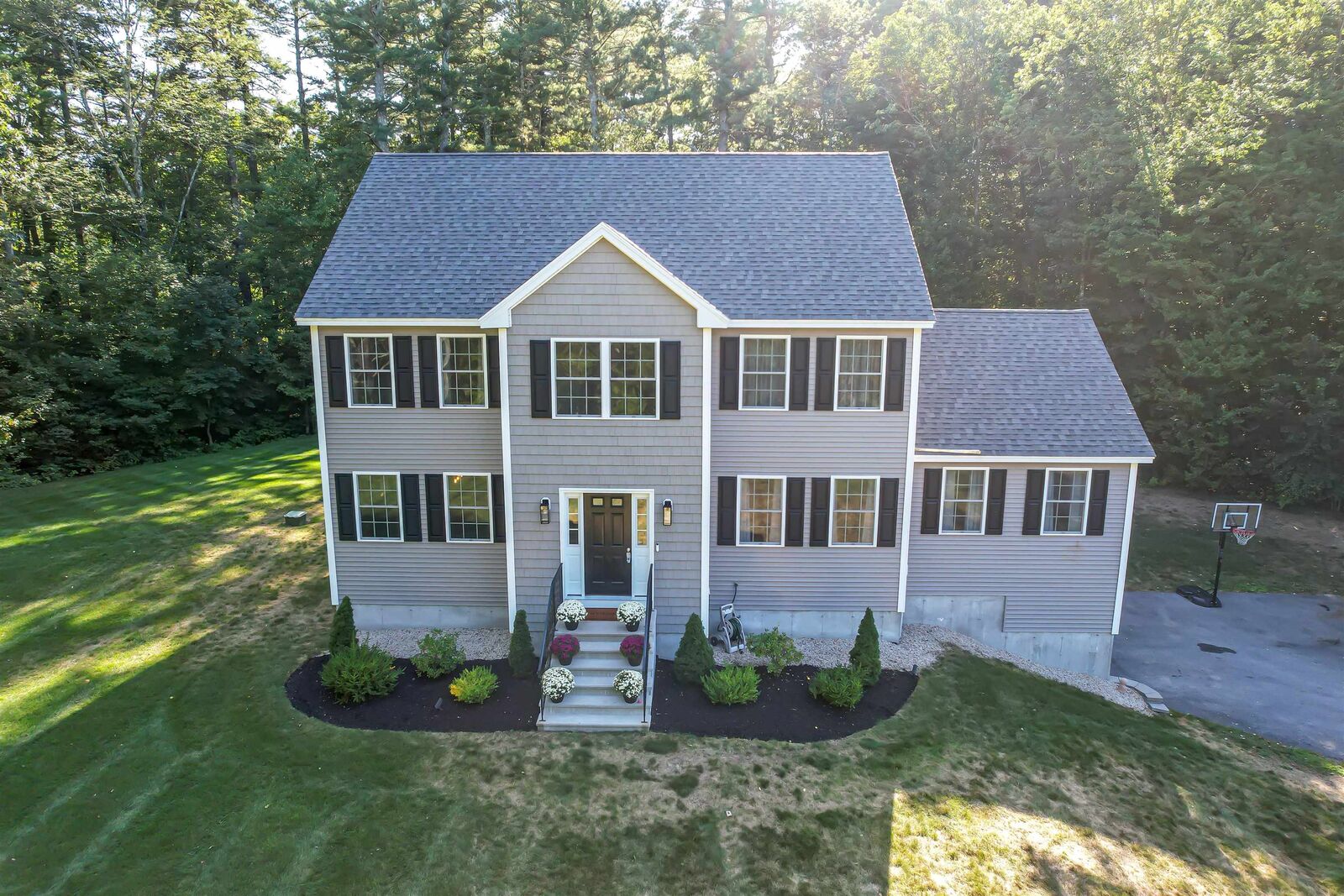 Property Photo: 35 Mammoth Road NH 03053