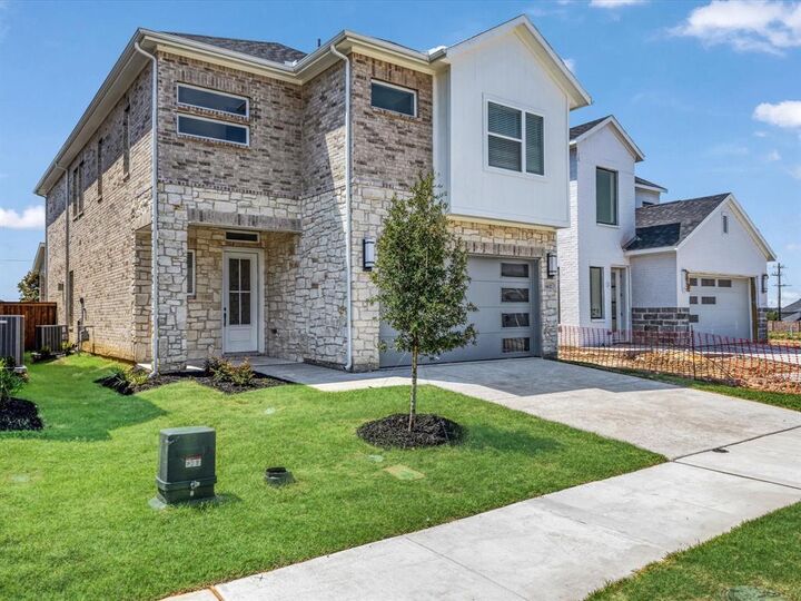 Property Photo: 1432 Imperial Avenue TX 75036
