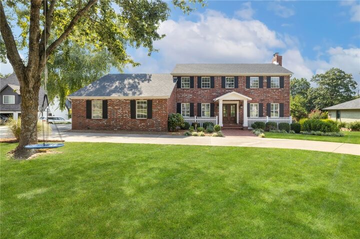 1811 El Contento Circle  Bentonville AR 72712 photo