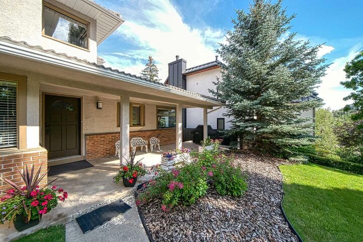 Property Photo: 3010 8 Street SW AB T2T 3A2