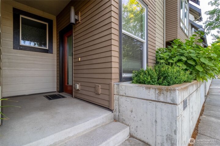 Property Photo:  231 W Sumach Street  WA 99362