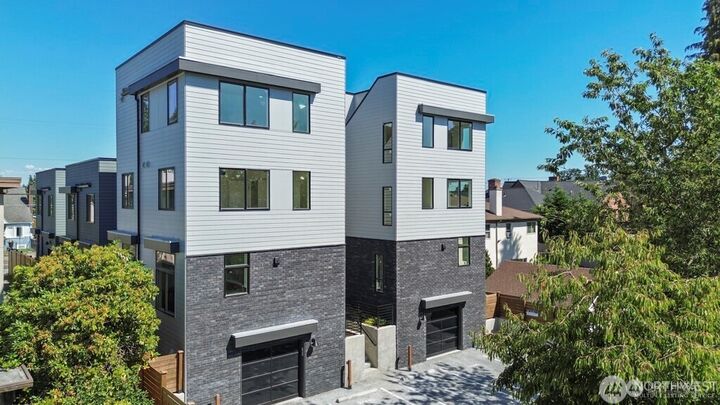 Property Photo: 7739 15th Avenue NE C WA 98115