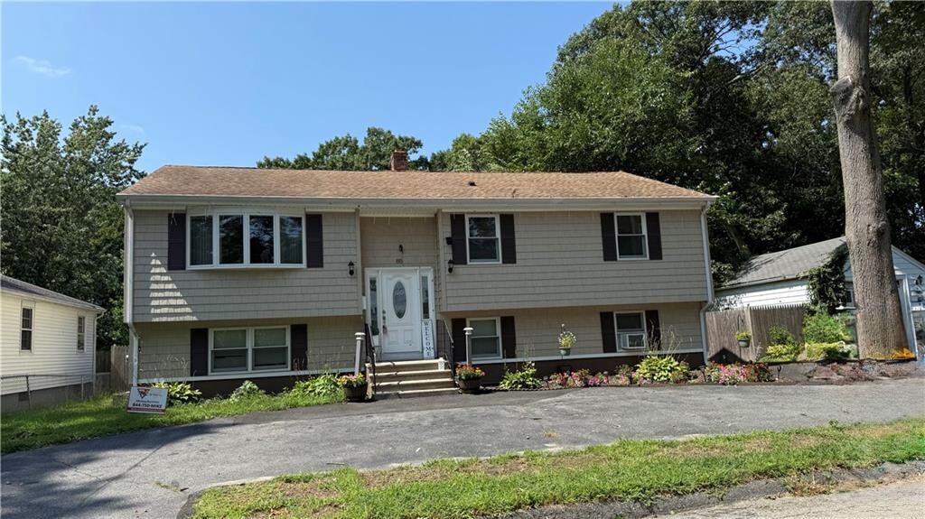 Property Photo:  85 Hemlock Avenue  RI 02910 