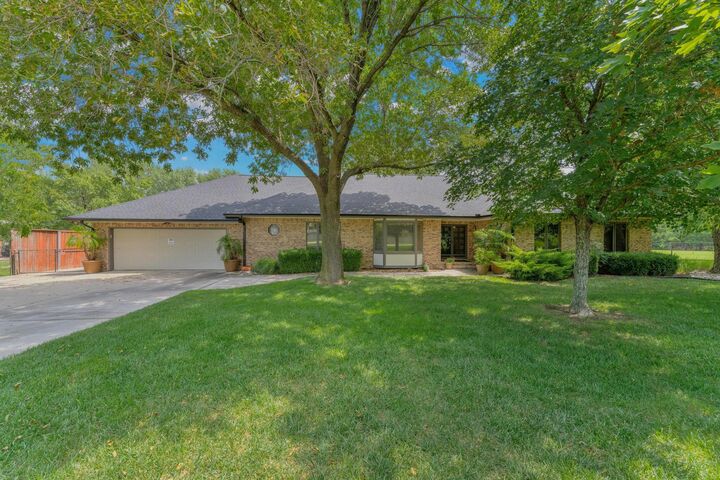 1916 S 123rd St E  Wichita KS 67207 photo