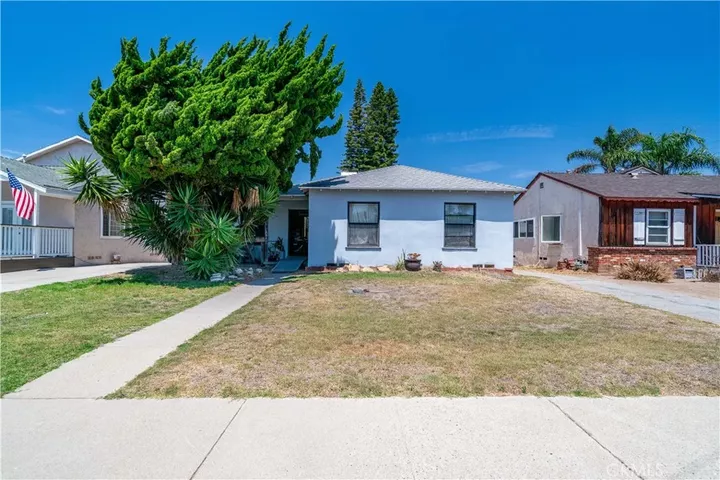 1421 E Walnut Avenue  El Segundo CA 90245 photo